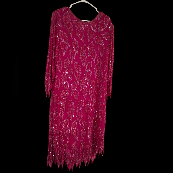 Cocktail Evening Special Event Fuscia Beaded Sequin Dress Scoop Neck 1X Pre-Love - Picture 3 of 6